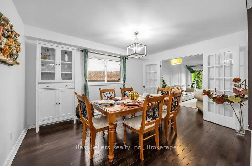 Photo 7 of 34 Kenpark Avenue, Brampton, Snelgrove — HOMEH
