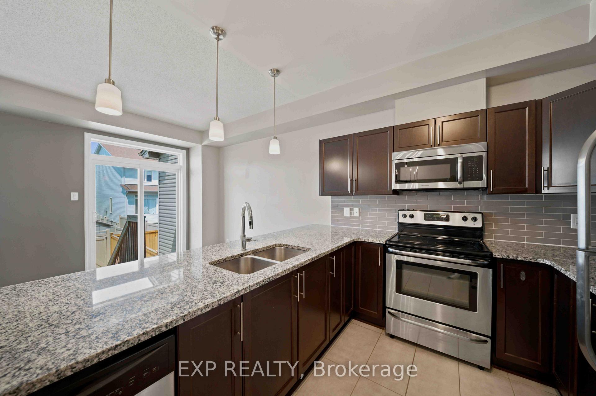 Photo 6 of 615 Spring Valley Drive, Ottawa, Mer Bleue/Bradley Estates/Anderson Park — HOMEH