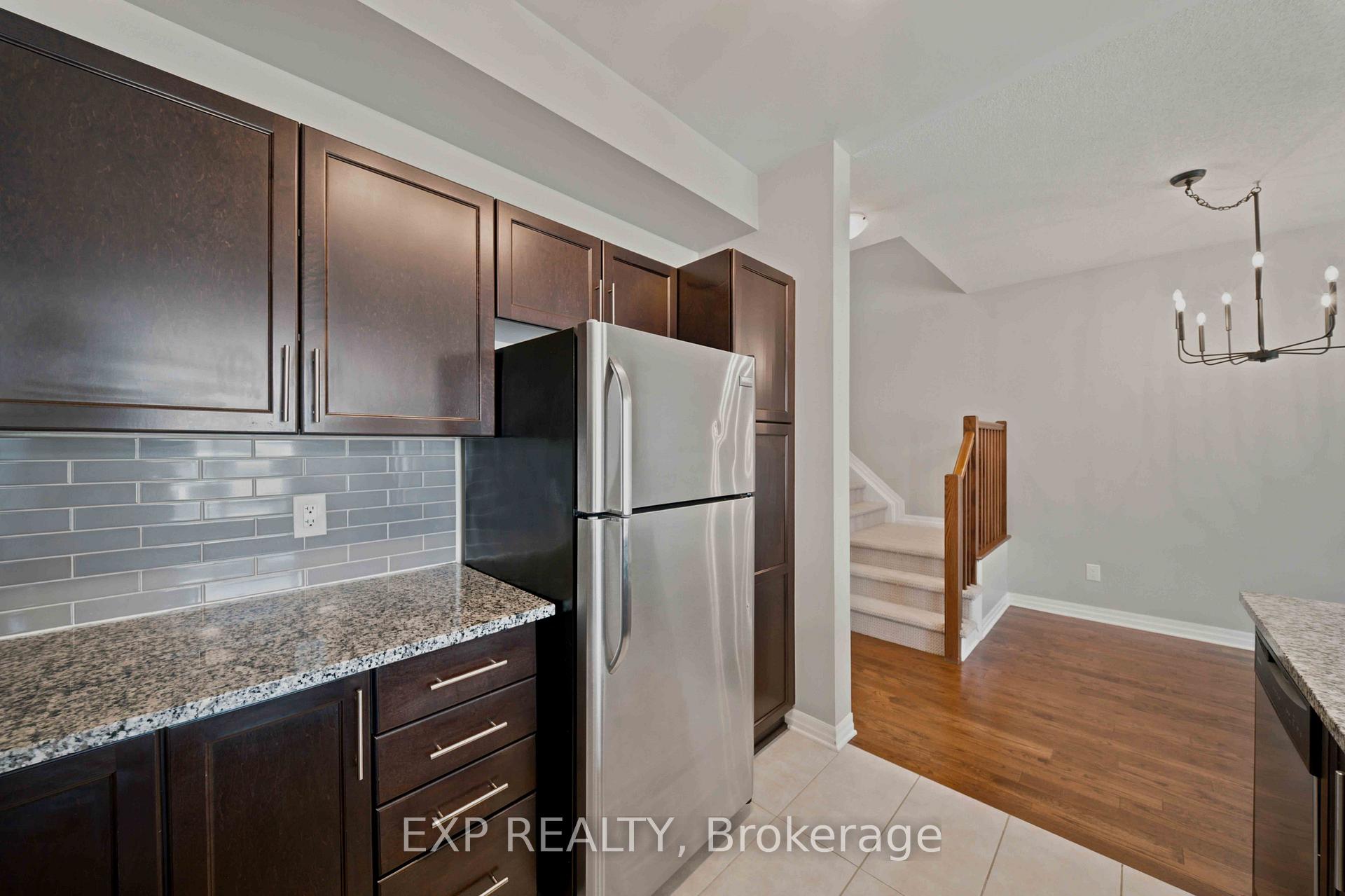 Photo 7 of 615 Spring Valley Drive, Ottawa, Mer Bleue/Bradley Estates/Anderson Park — HOMEH
