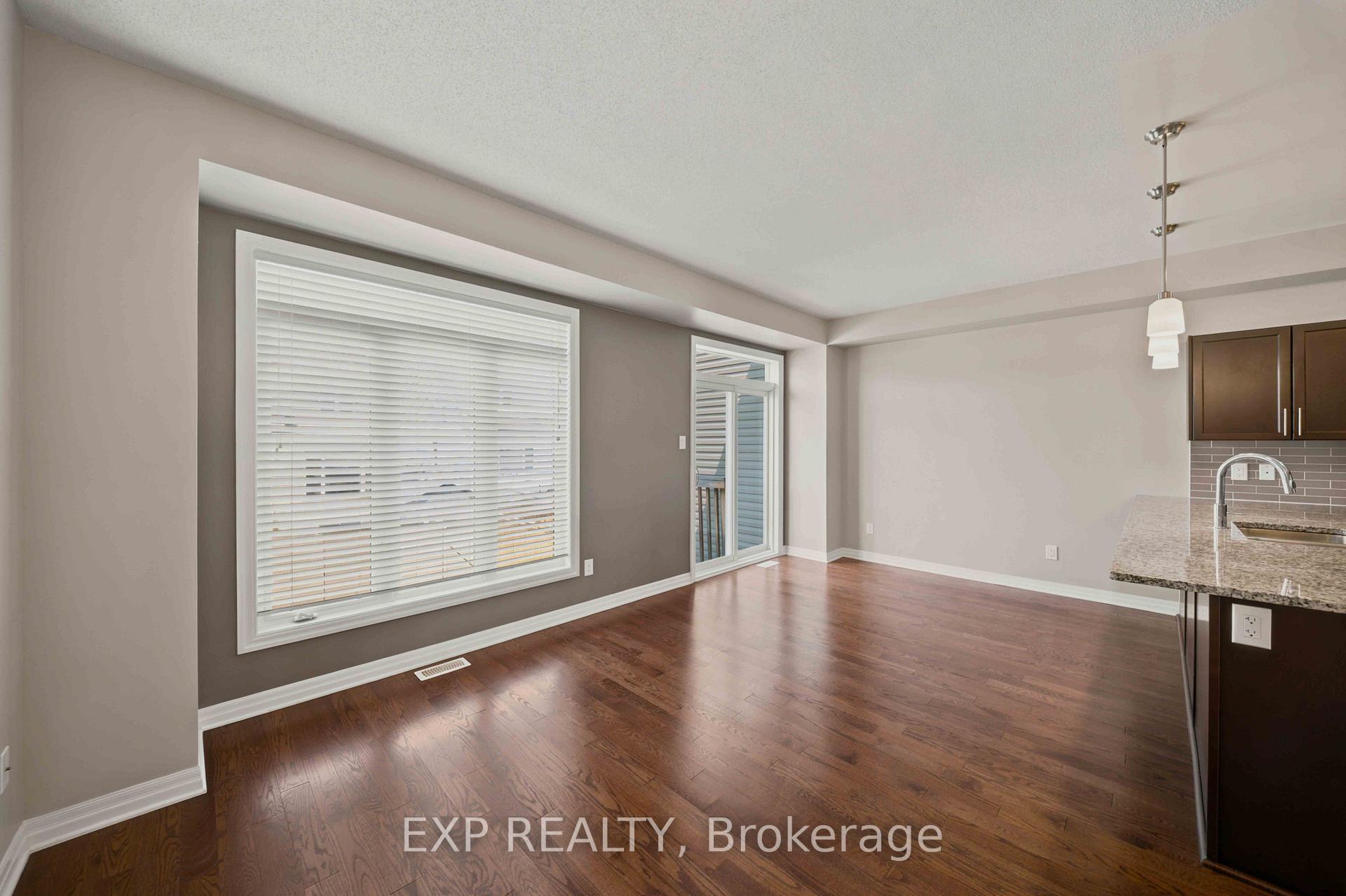 Photo 9 of 615 Spring Valley Drive, Ottawa, Mer Bleue/Bradley Estates/Anderson Park — HOMEH