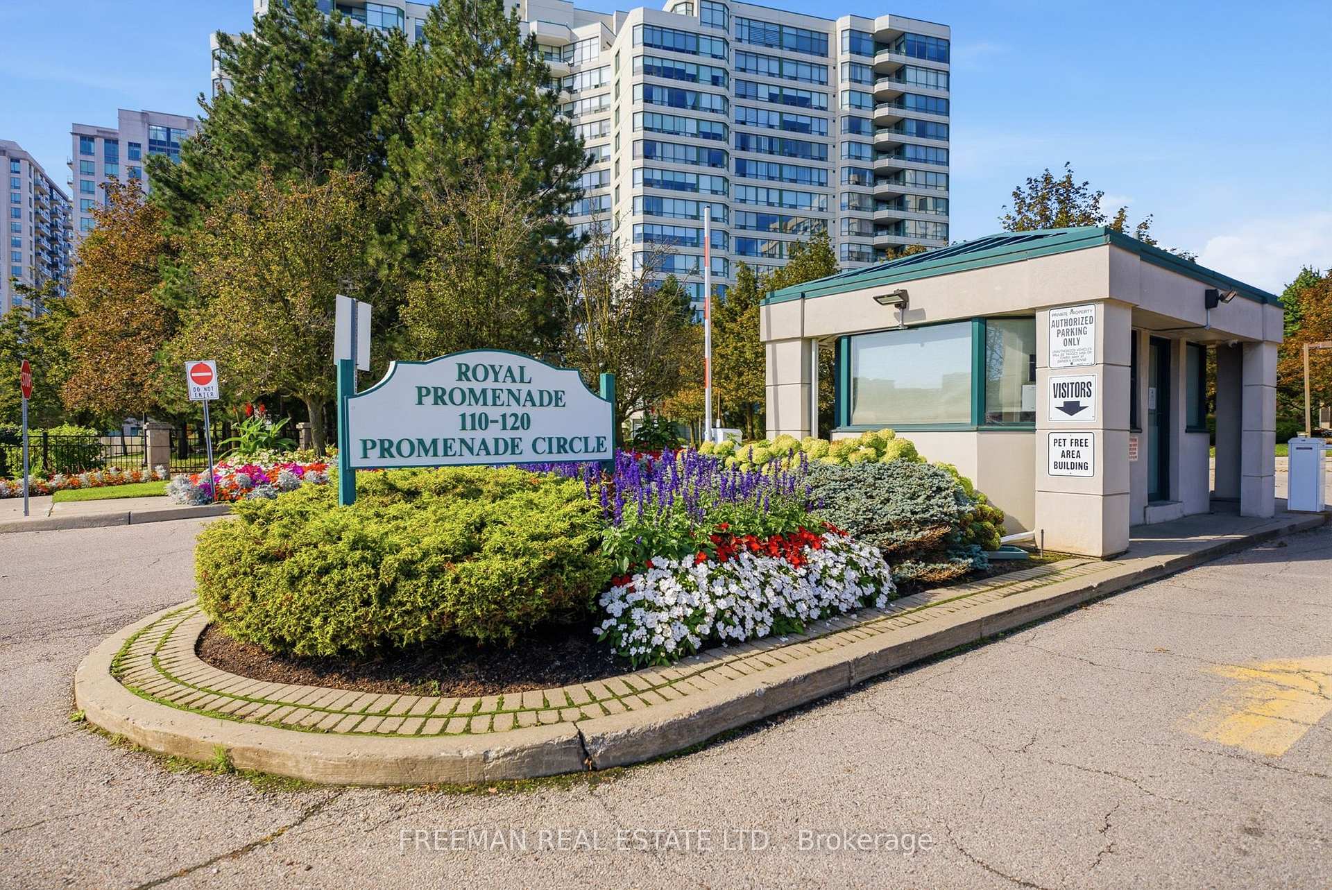 Photo 2 of Unit 612, 120 Promenade Circle, Vaughan, Brownridge — HOMEH