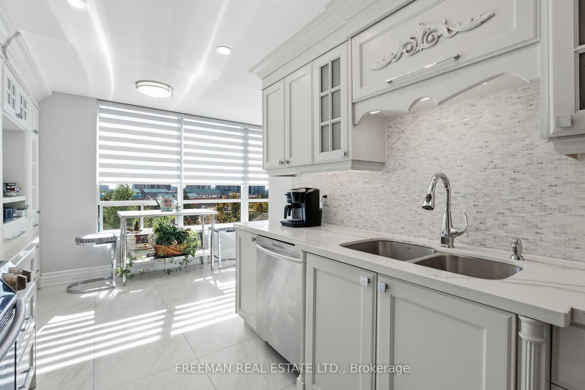 Photo 10 of Unit 612, 120 Promenade Circle, Vaughan, Brownridge — HOMEH