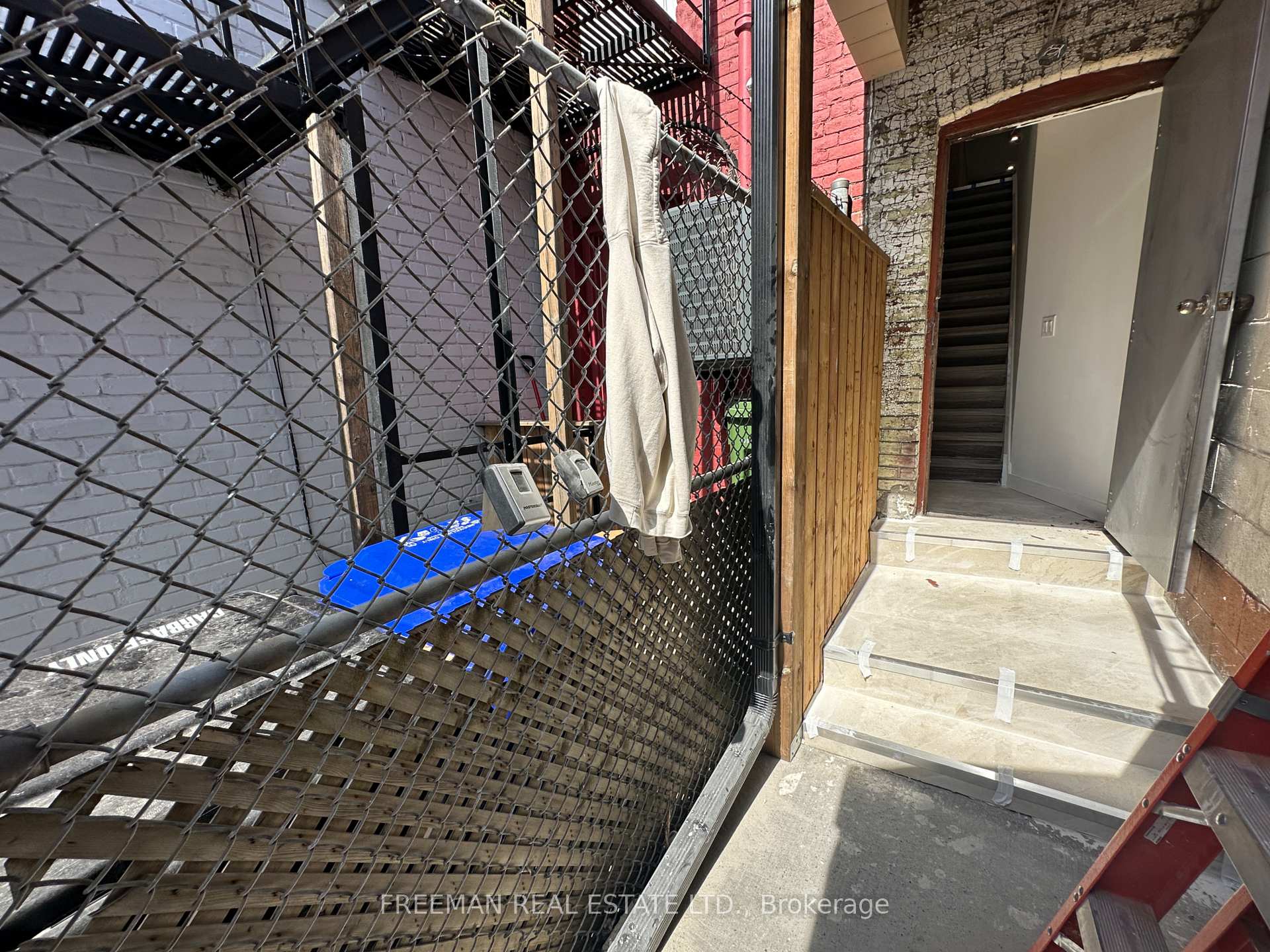 Photo 17 of 1029 Gerrard Street, Toronto, South Riverdale — HOMEH