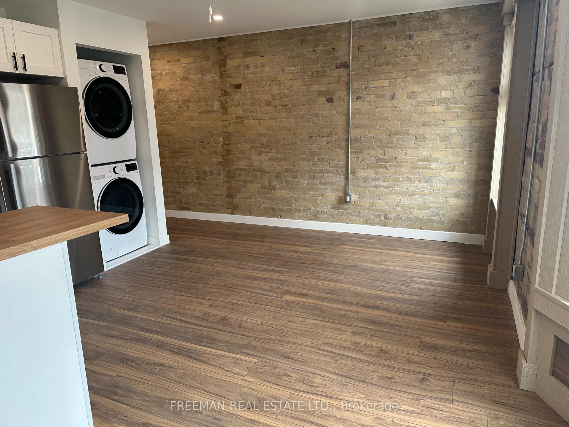 Photo 8 of 1029 Gerrard Street, Toronto, South Riverdale — HOMEH