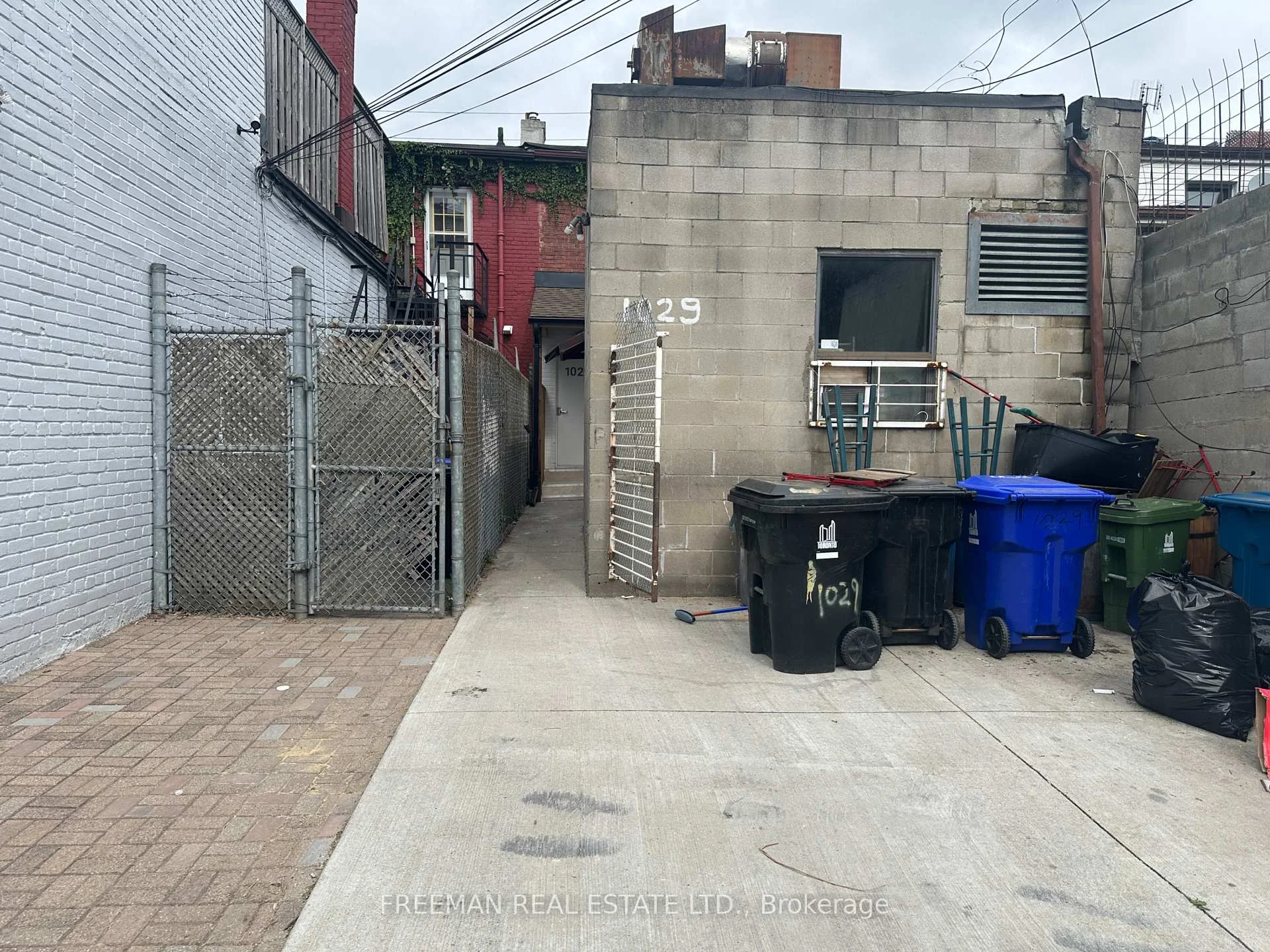 Photo 26 of 1029 Gerrard Street, Toronto, South Riverdale — HOMEH
