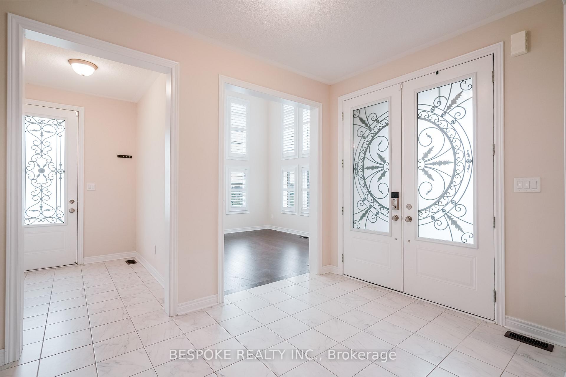 Photo 4 of 1072 Azalea Avenue, Pickering, Rural Pickering — HOMEH