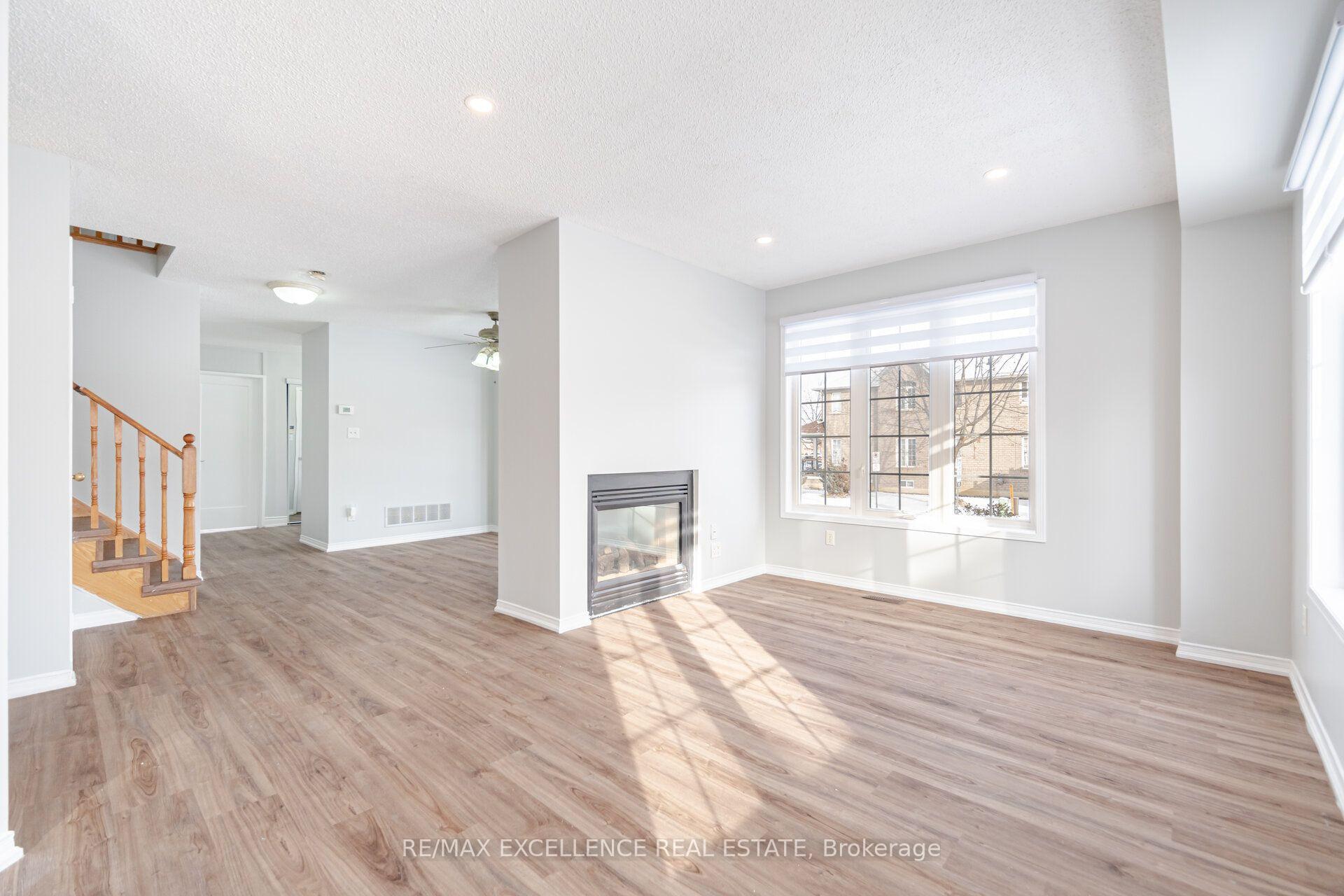 Photo 10 of 9 Continental Road, Brampton, Fletcher's Meadow — HOMEH