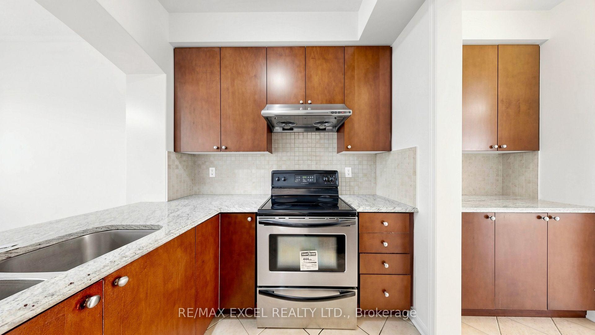 Photo 15 of 5 Ferguson Street, Scarborough, Clairlea-Birchmount — HOMEH