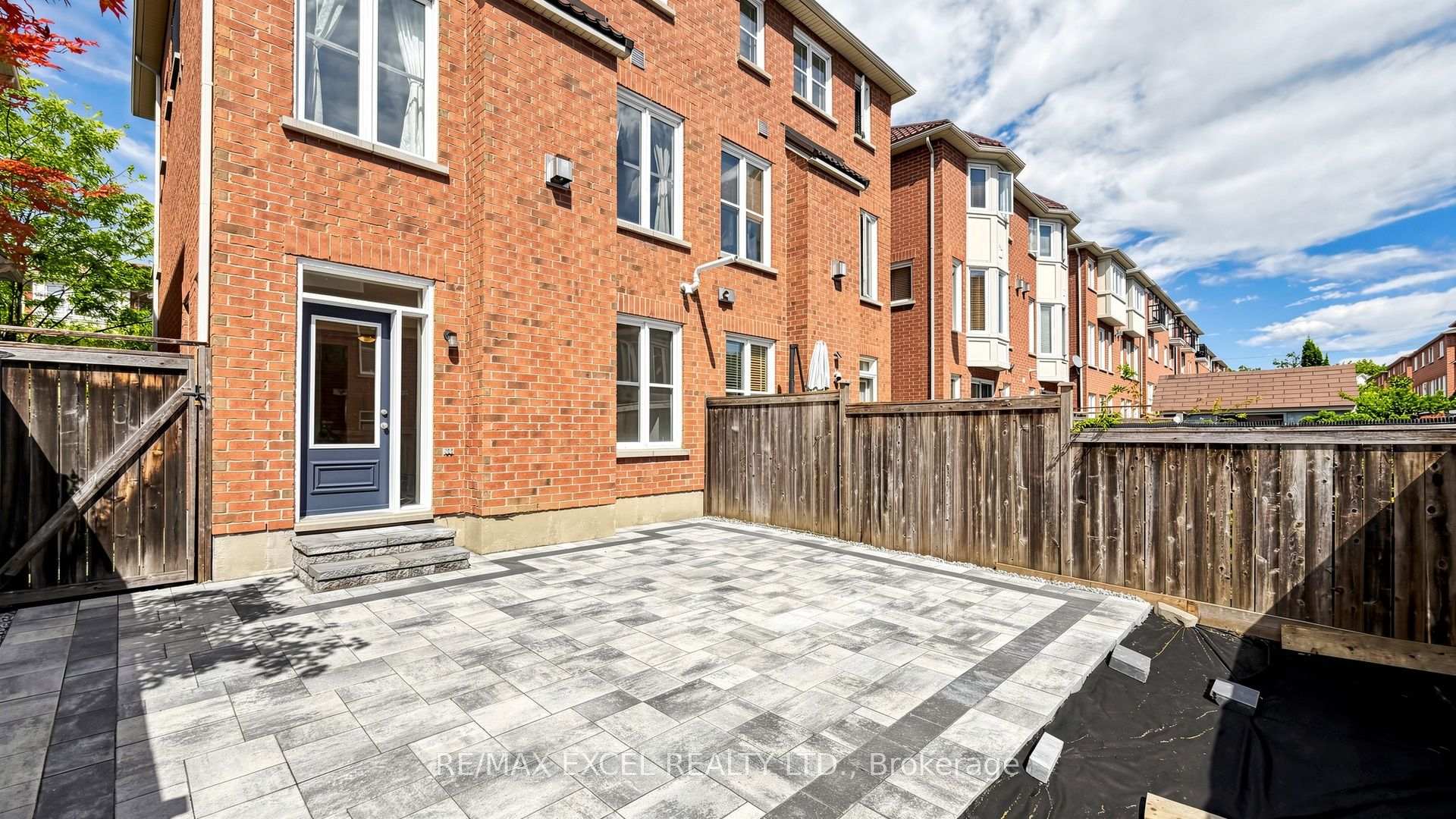 Photo 41 of 5 Ferguson Street, Scarborough, Clairlea-Birchmount — HOMEH