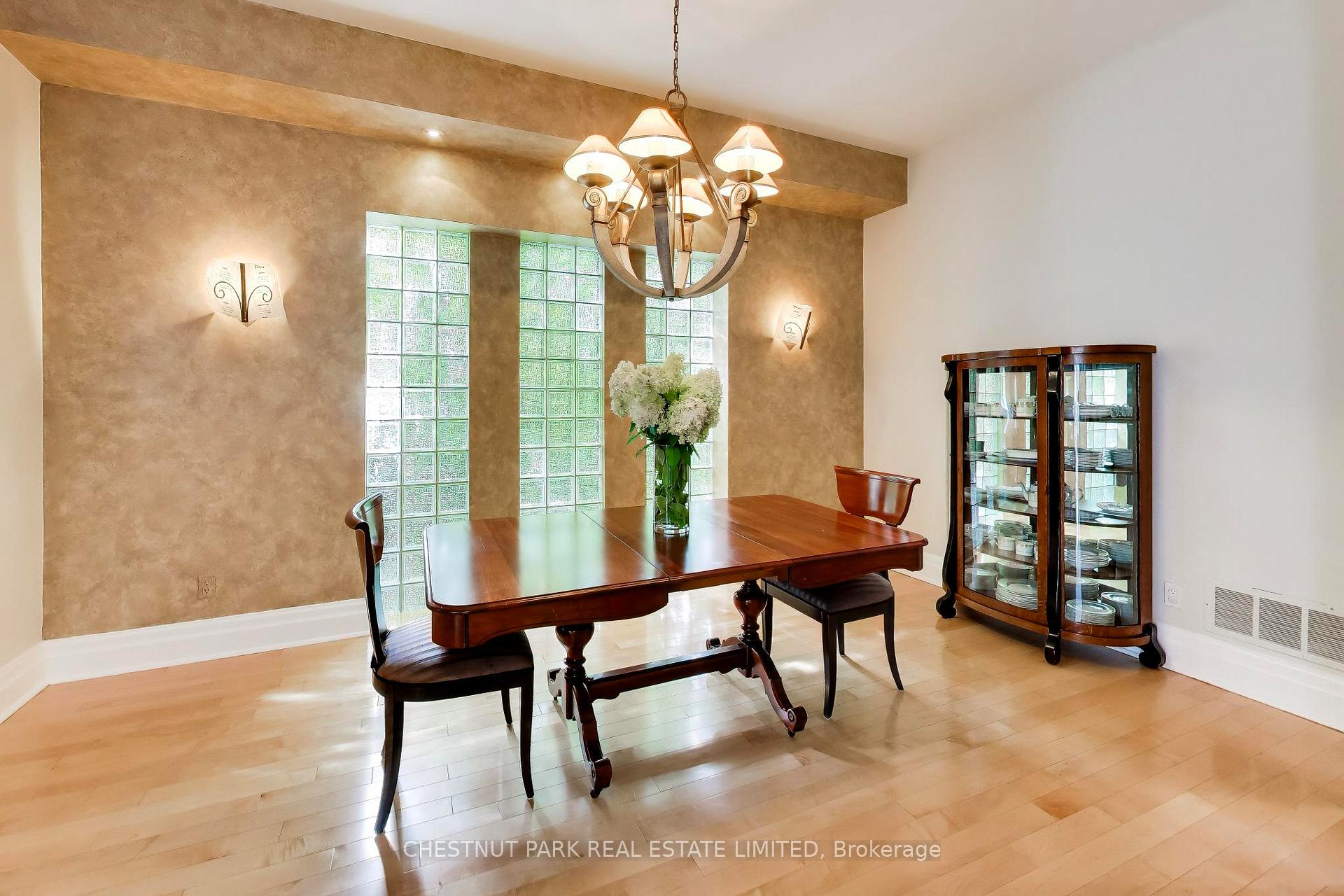 Photo 10 of 99 Bideford Avenue, North York, Lansing-Westgate — HOMEH