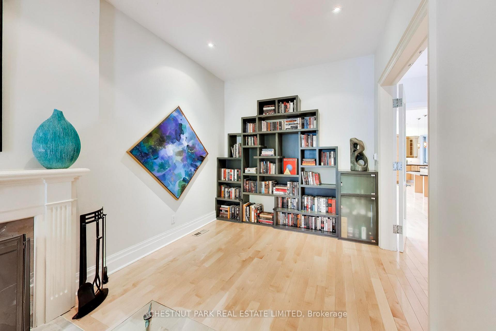Photo 18 of 99 Bideford Avenue, North York, Lansing-Westgate — HOMEH