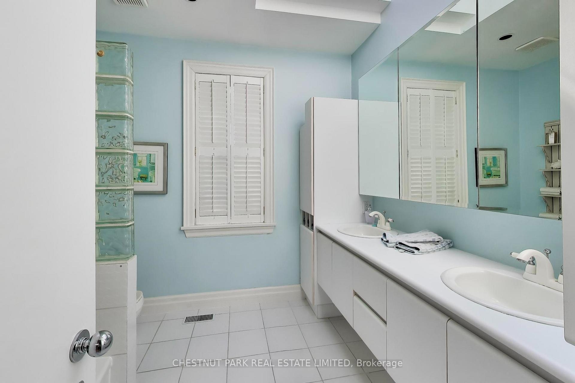 Photo 43 of 99 Bideford Avenue, North York, Lansing-Westgate — HOMEH