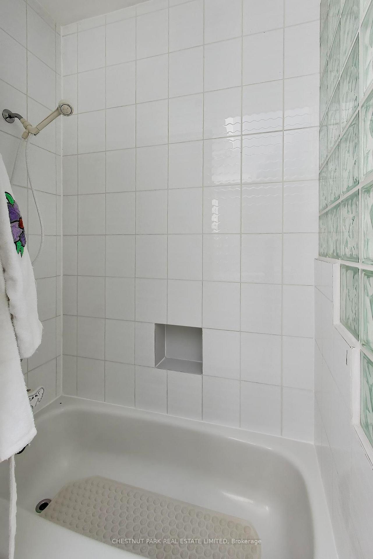 Photo 44 of 99 Bideford Avenue, North York, Lansing-Westgate — HOMEH