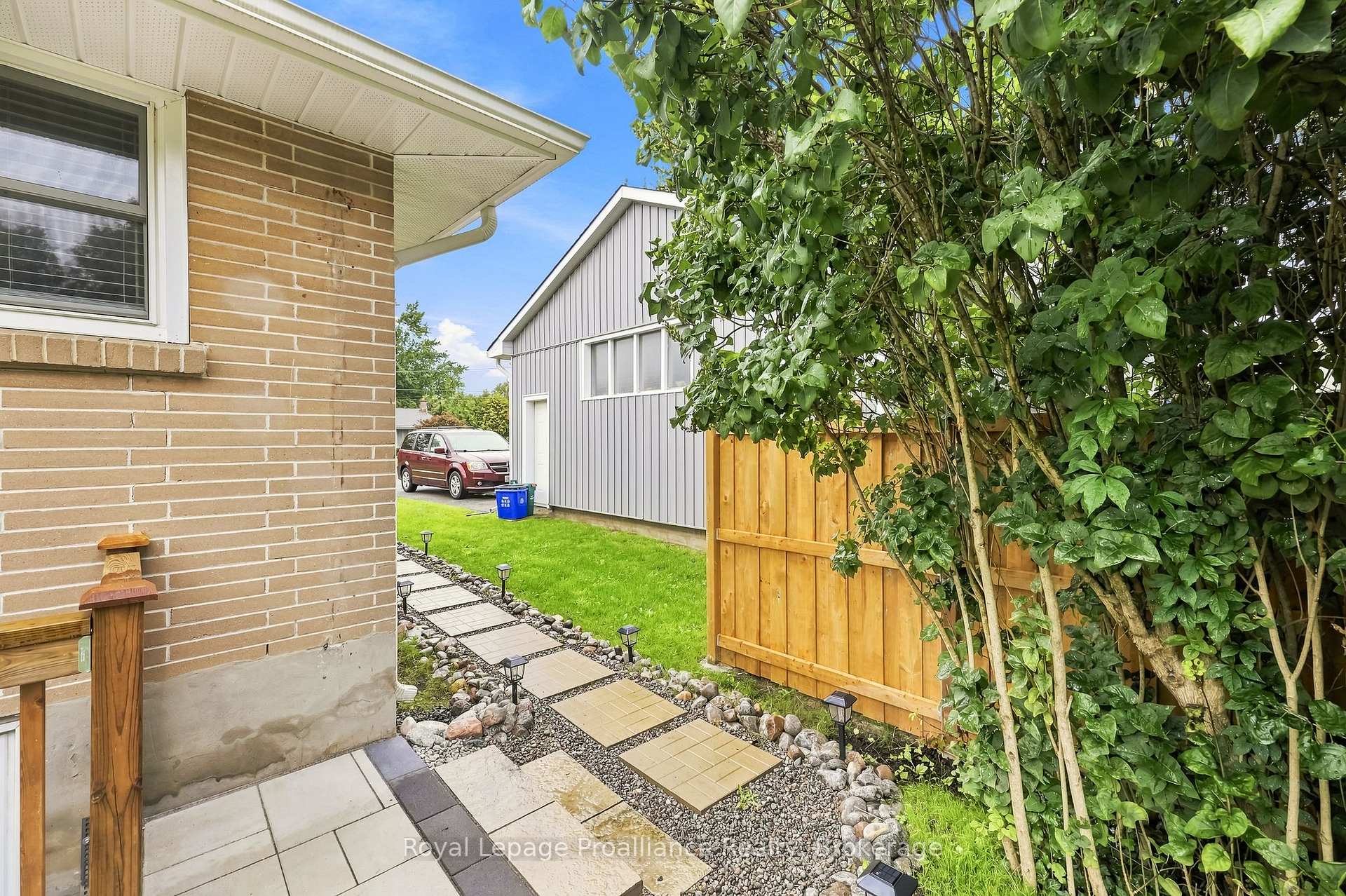 Photo 4 of Unit B, 5 Jane Street, Cobourg — HOMEH