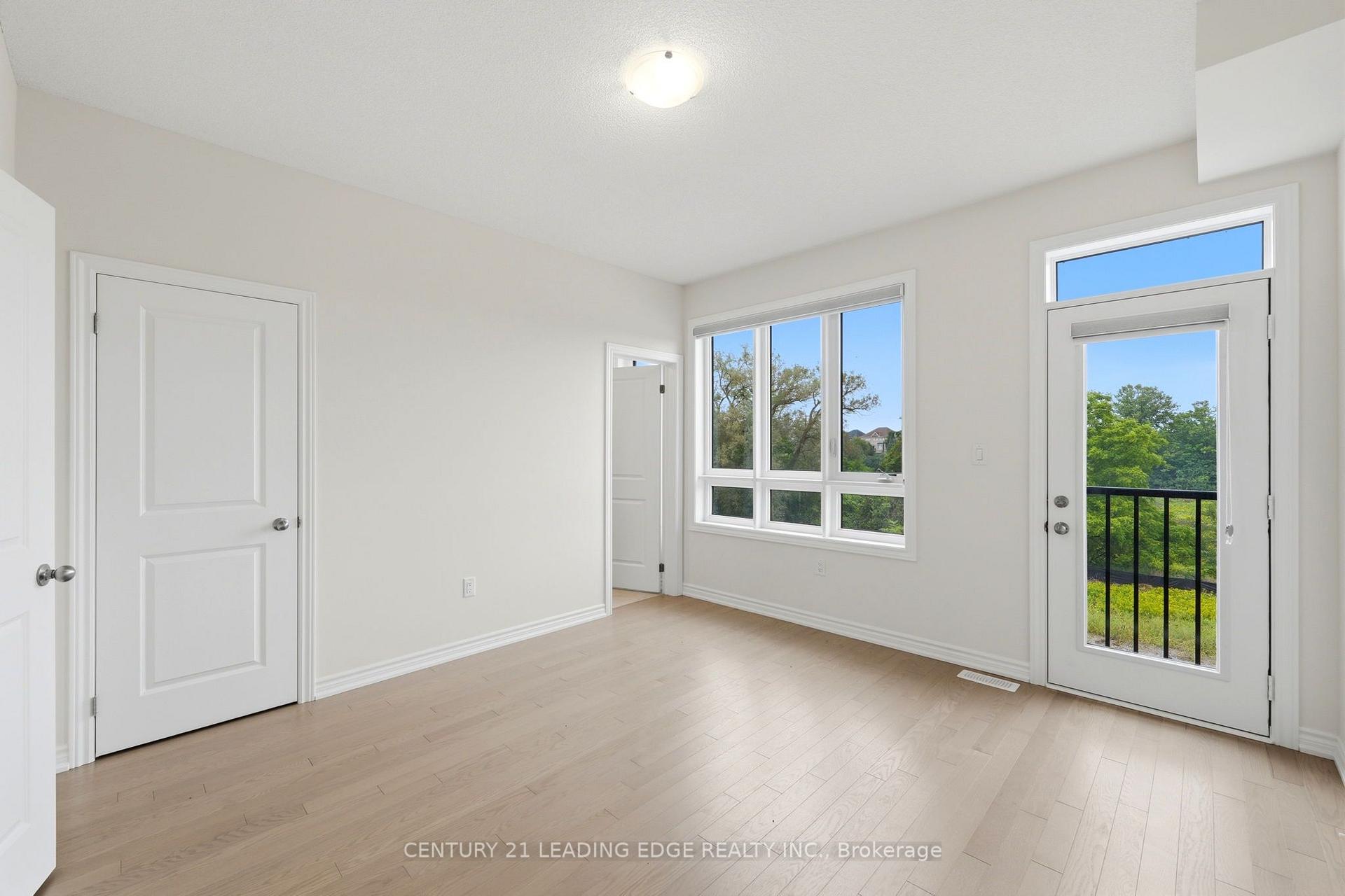 Photo 4 of 53 Upper Paradise Way, Whitby, Rural Whitby — HOMEH
