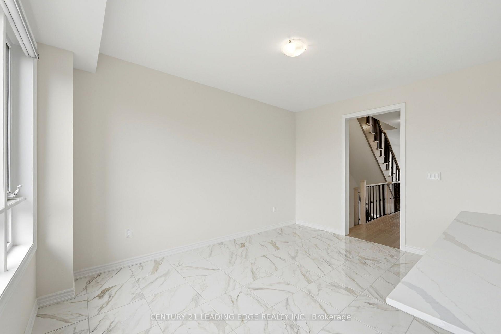 Photo 11 of 53 Upper Paradise Way, Whitby, Rural Whitby — HOMEH