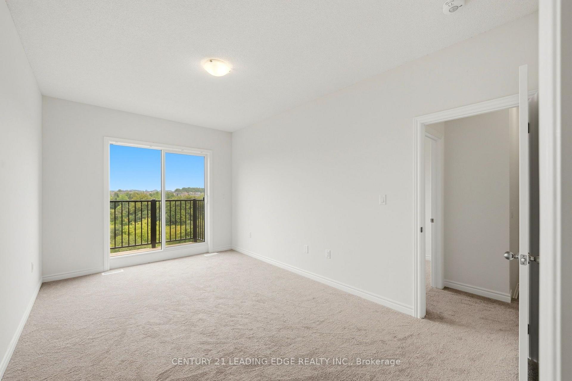 Photo 19 of 53 Upper Paradise Way, Whitby, Rural Whitby — HOMEH