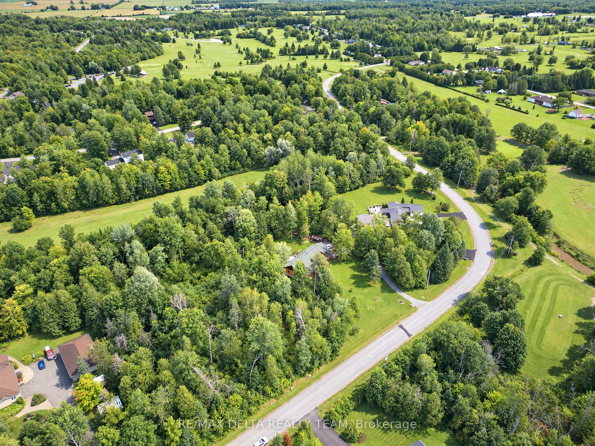 Photo 10 of 4595 Whispering Willow Drive, Ottawa, Sarsfield/Bearbrook — HOMEH