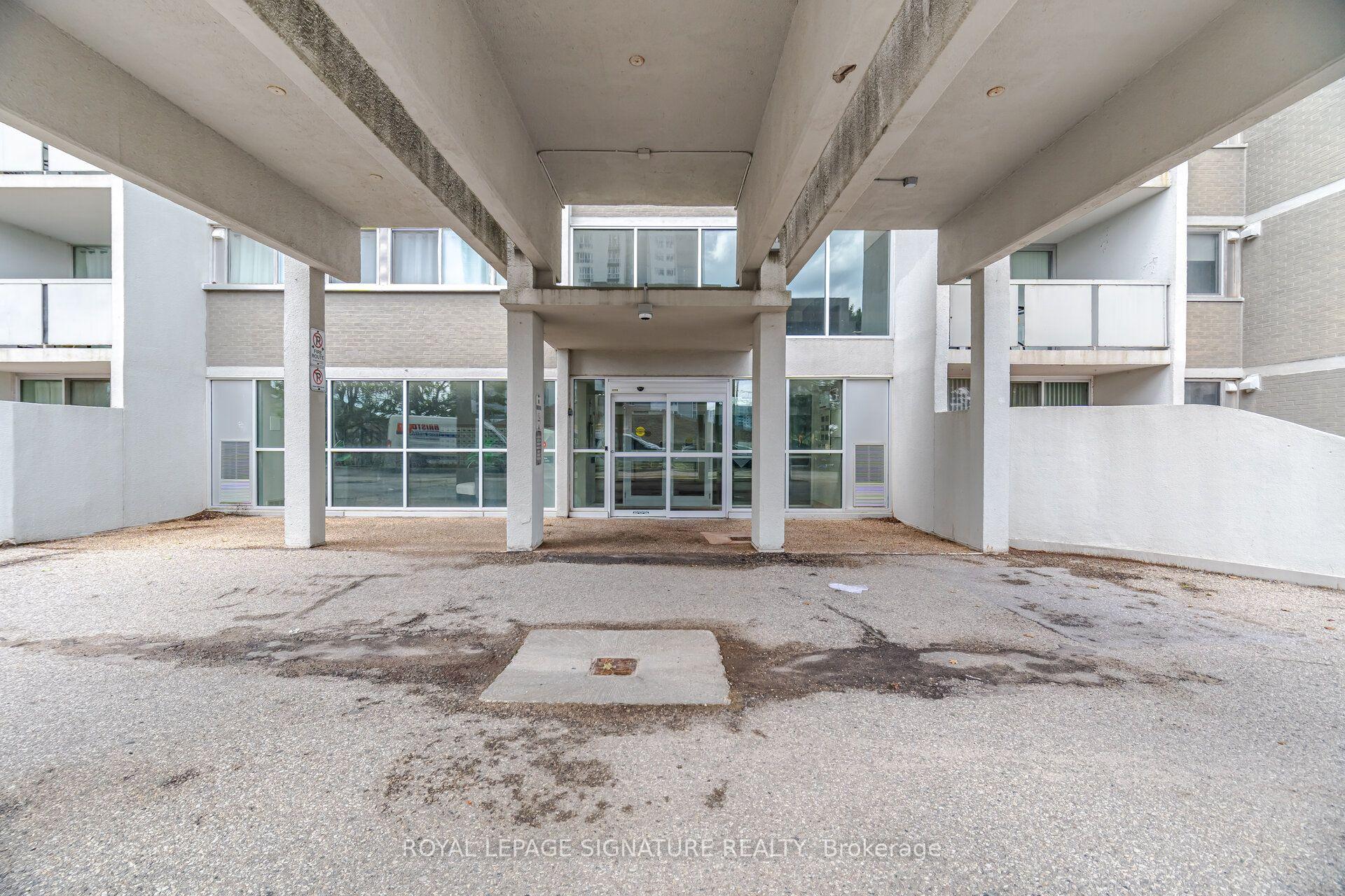 Photo 2 of Unit 802, 375 King Street N, Waterloo, Lakeshore Village — HOMEH