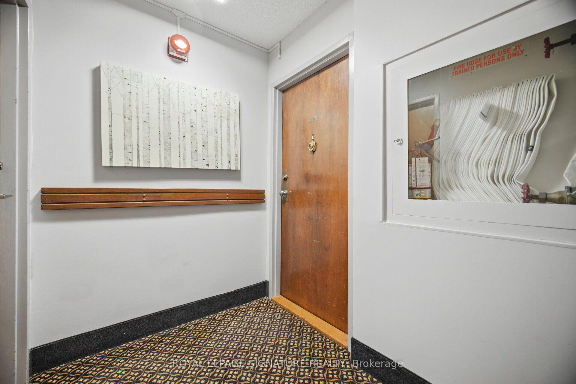 Photo 4 of Unit 802, 375 King Street N, Waterloo, Lakeshore Village — HOMEH