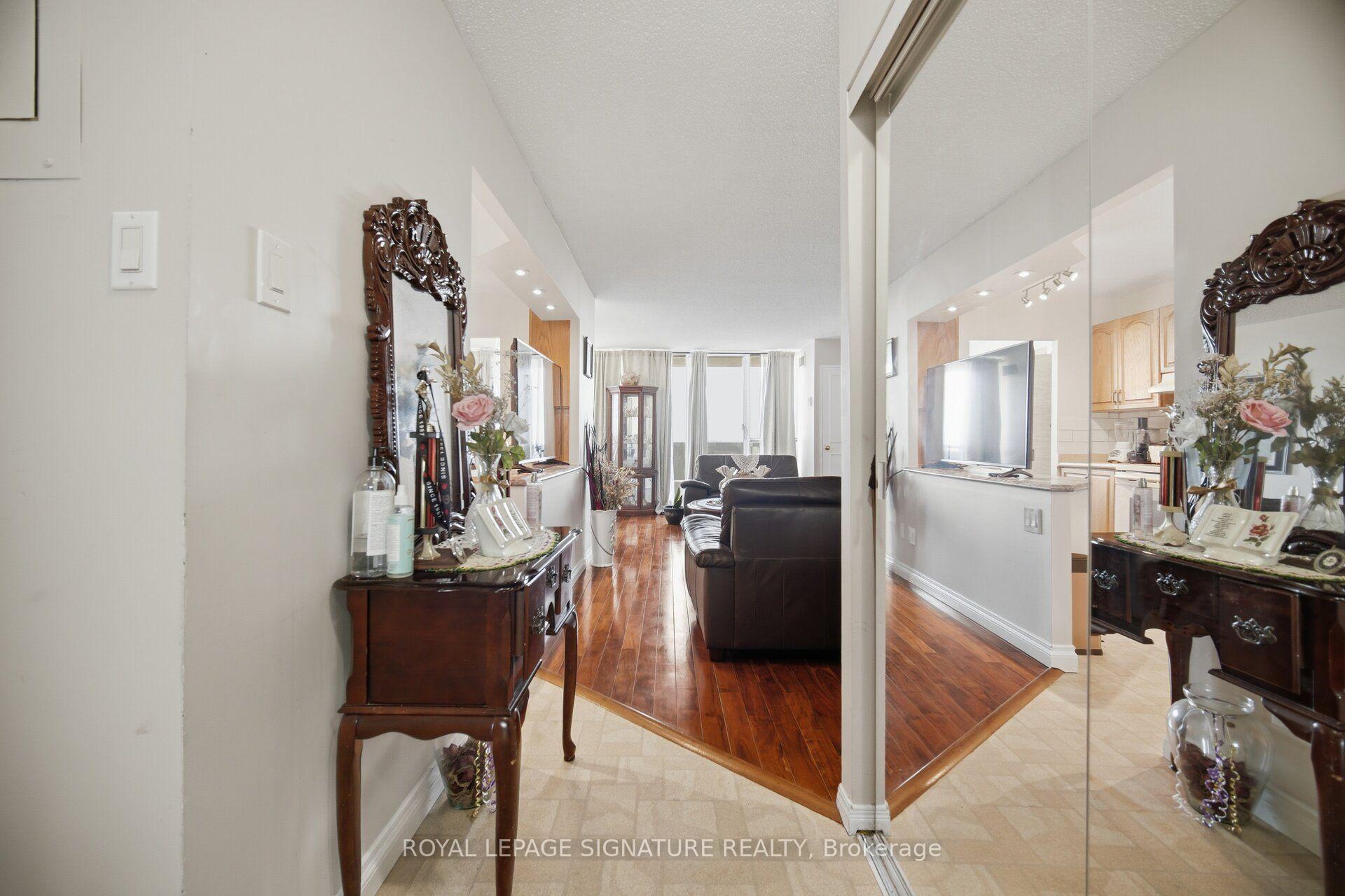 Photo 7 of Unit 802, 375 King Street N, Waterloo, Lakeshore Village — HOMEH