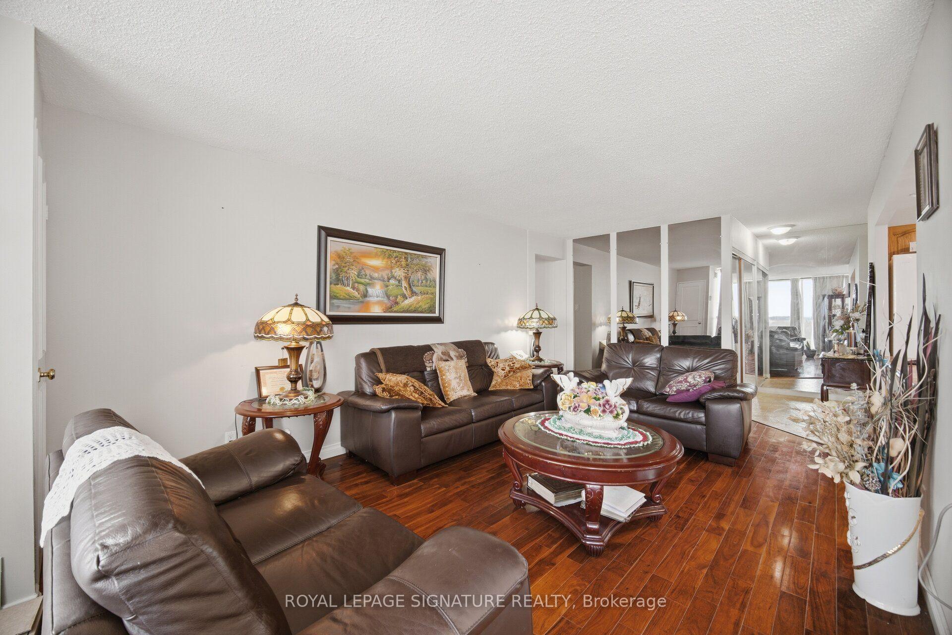 Photo 8 of Unit 802, 375 King Street N, Waterloo, Lakeshore Village — HOMEH