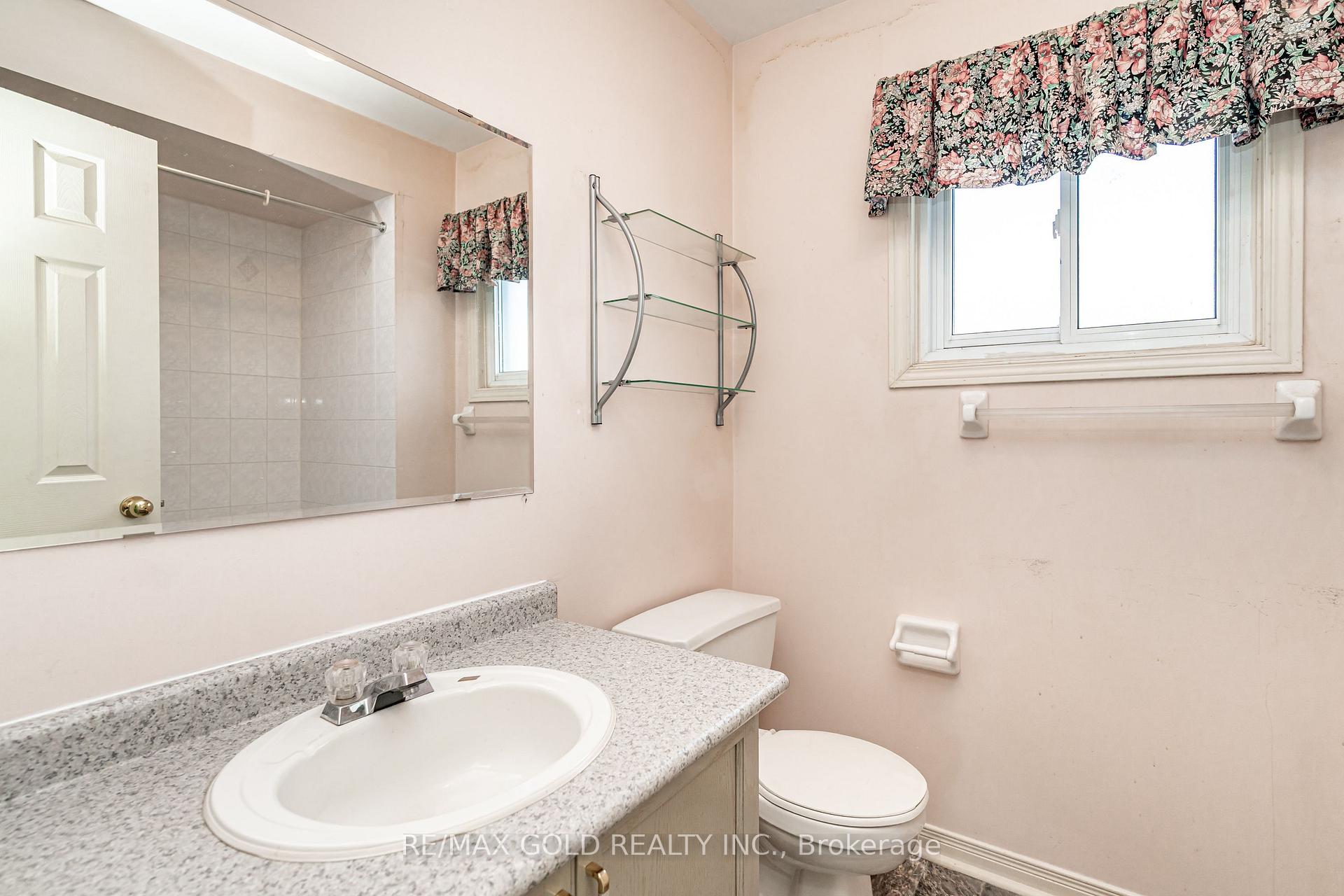 Photo 23 of 98 Sahara Trail, Brampton, Sandringham-Wellington — HOMEH