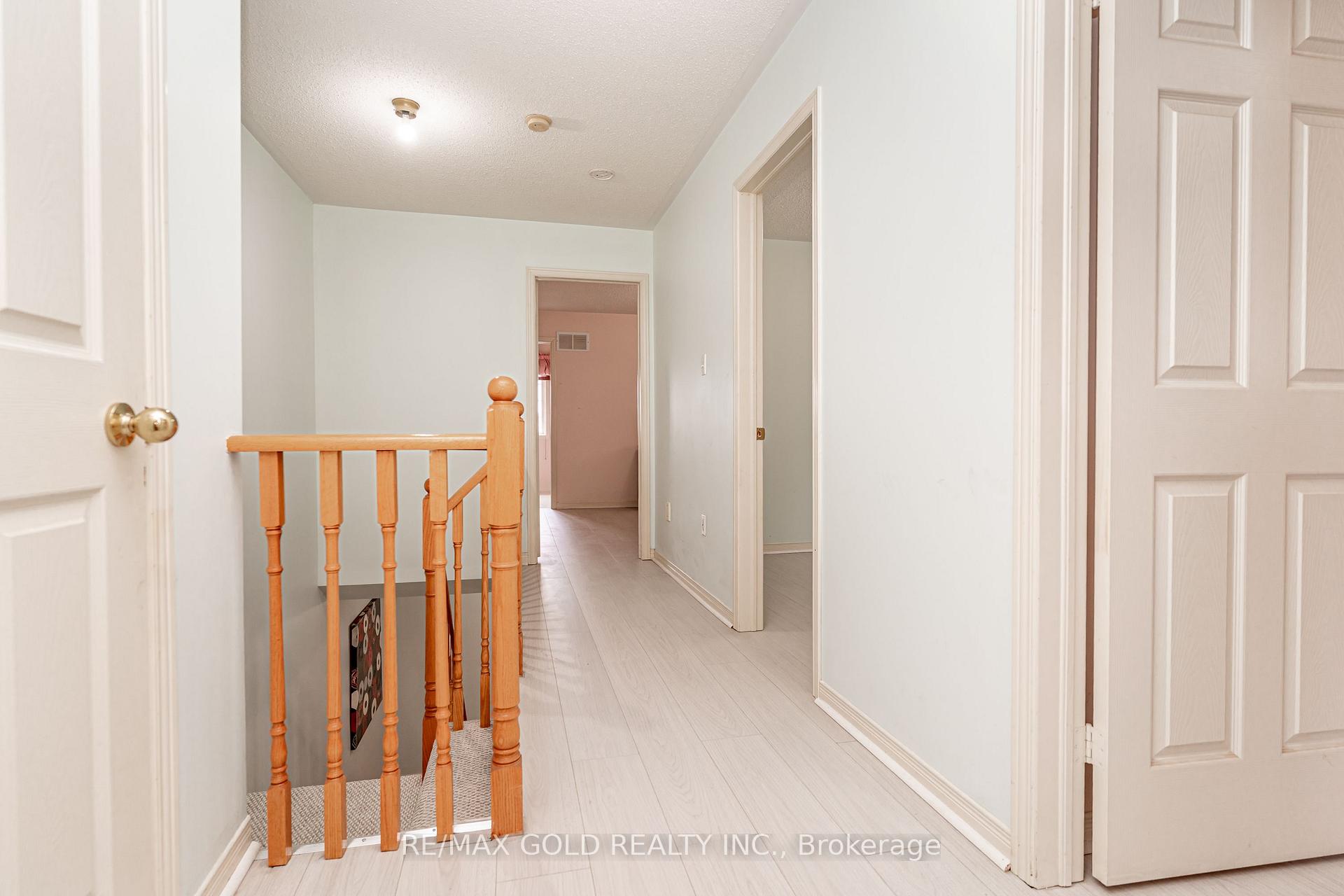 Photo 30 of 98 Sahara Trail, Brampton, Sandringham-Wellington — HOMEH
