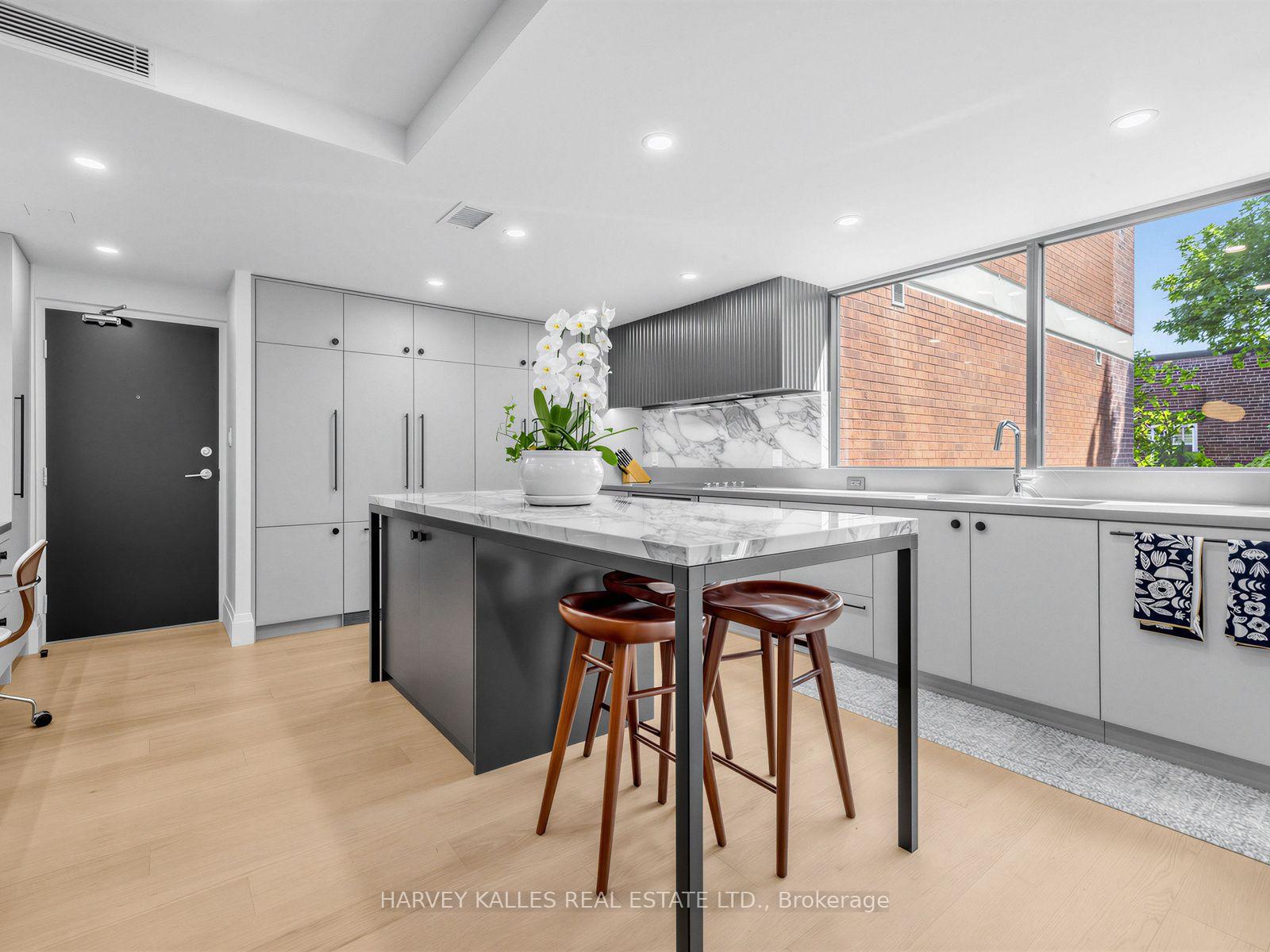 Photo 11 of Unit 404, 349 St. Clair Avenue W, Toronto, Casa Loma — HOMEH