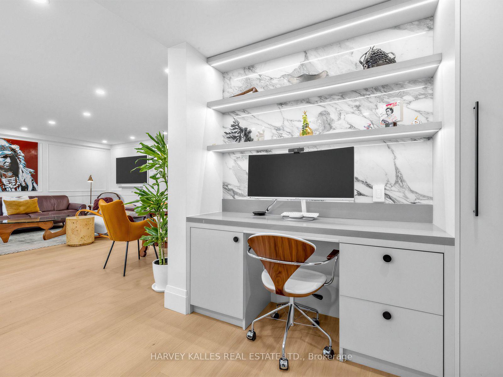 Photo 17 of Unit 404, 349 St. Clair Avenue W, Toronto, Casa Loma — HOMEH