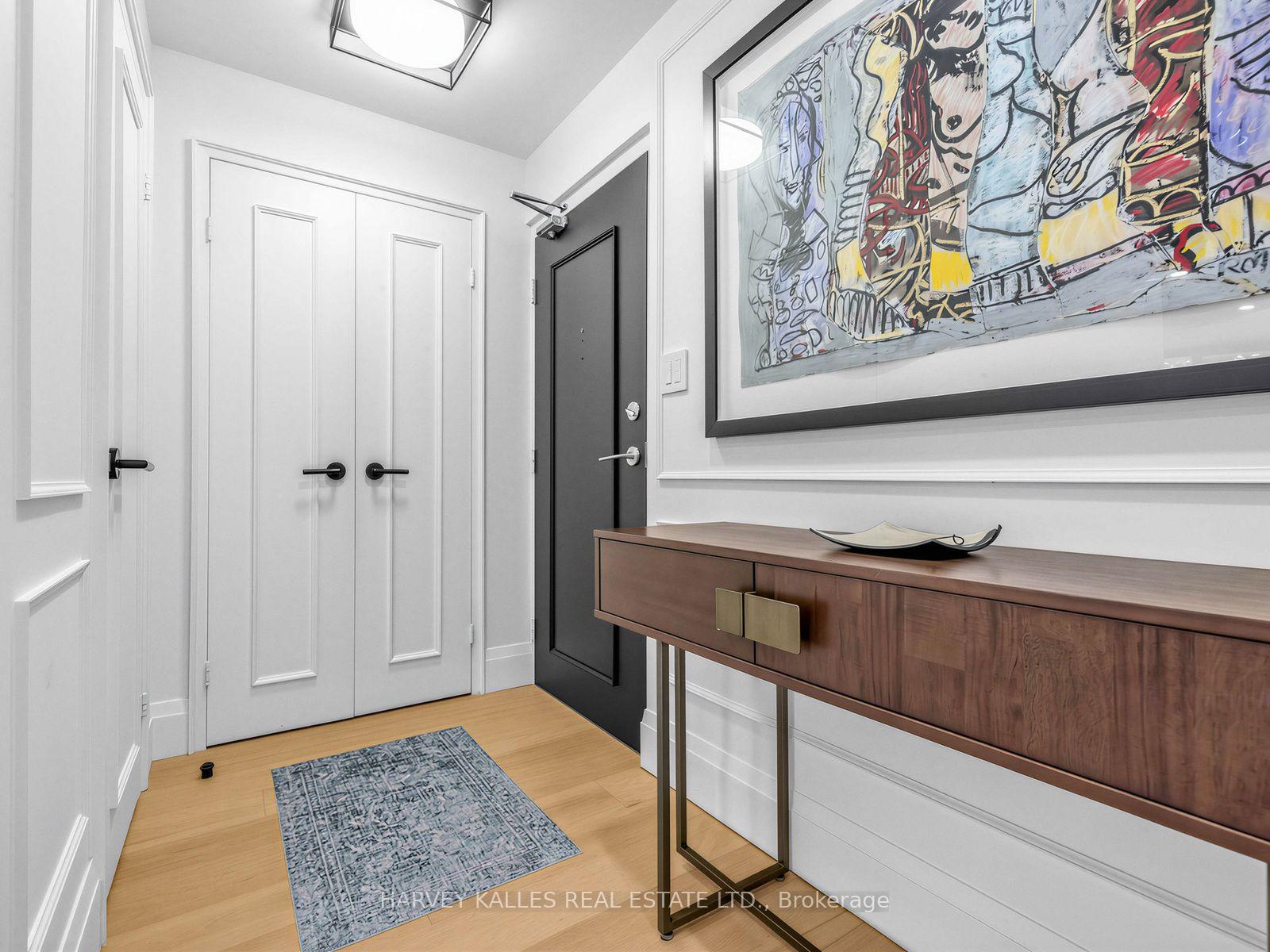 Photo 15 of Unit 404, 349 St. Clair Avenue W, Toronto, Casa Loma — HOMEH