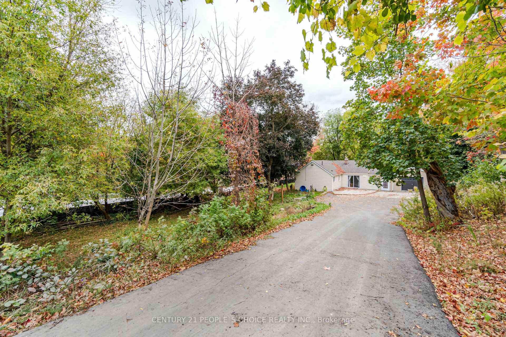 Photo 9 of 154 Simmons Street, Vaughan, Elder Mills — HOMEH