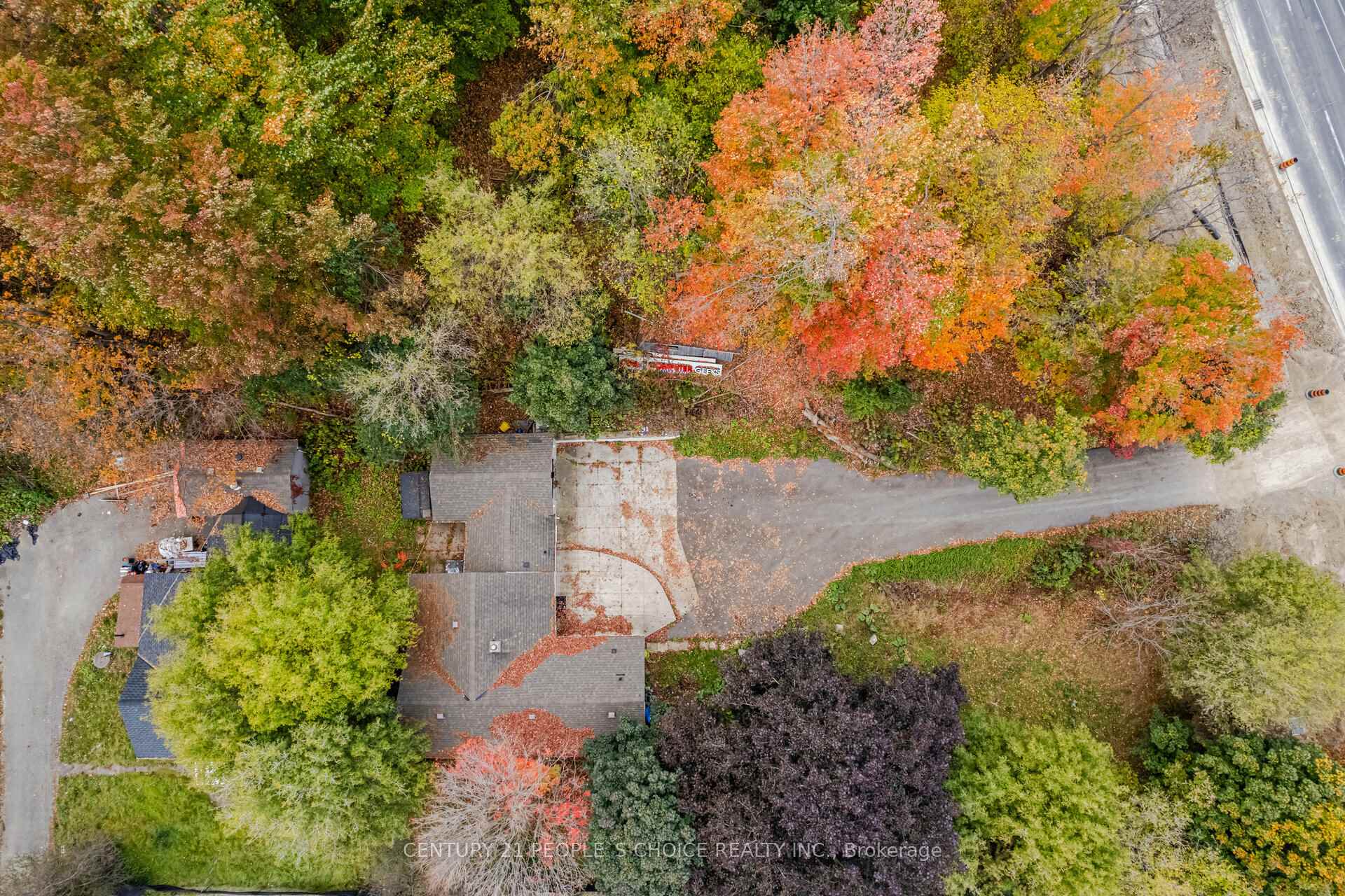 Photo 12 of 154 Simmons Street, Vaughan, Elder Mills — HOMEH