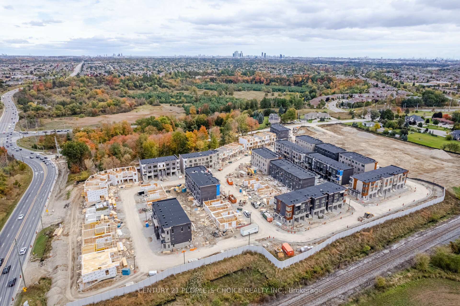 Photo 21 of 154 Simmons Street, Vaughan, Elder Mills — HOMEH