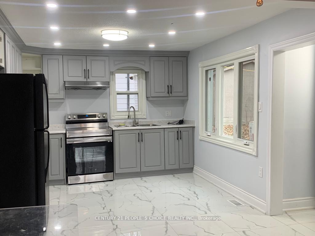 Photo 35 of 154 Simmons Street, Vaughan, Elder Mills — HOMEH