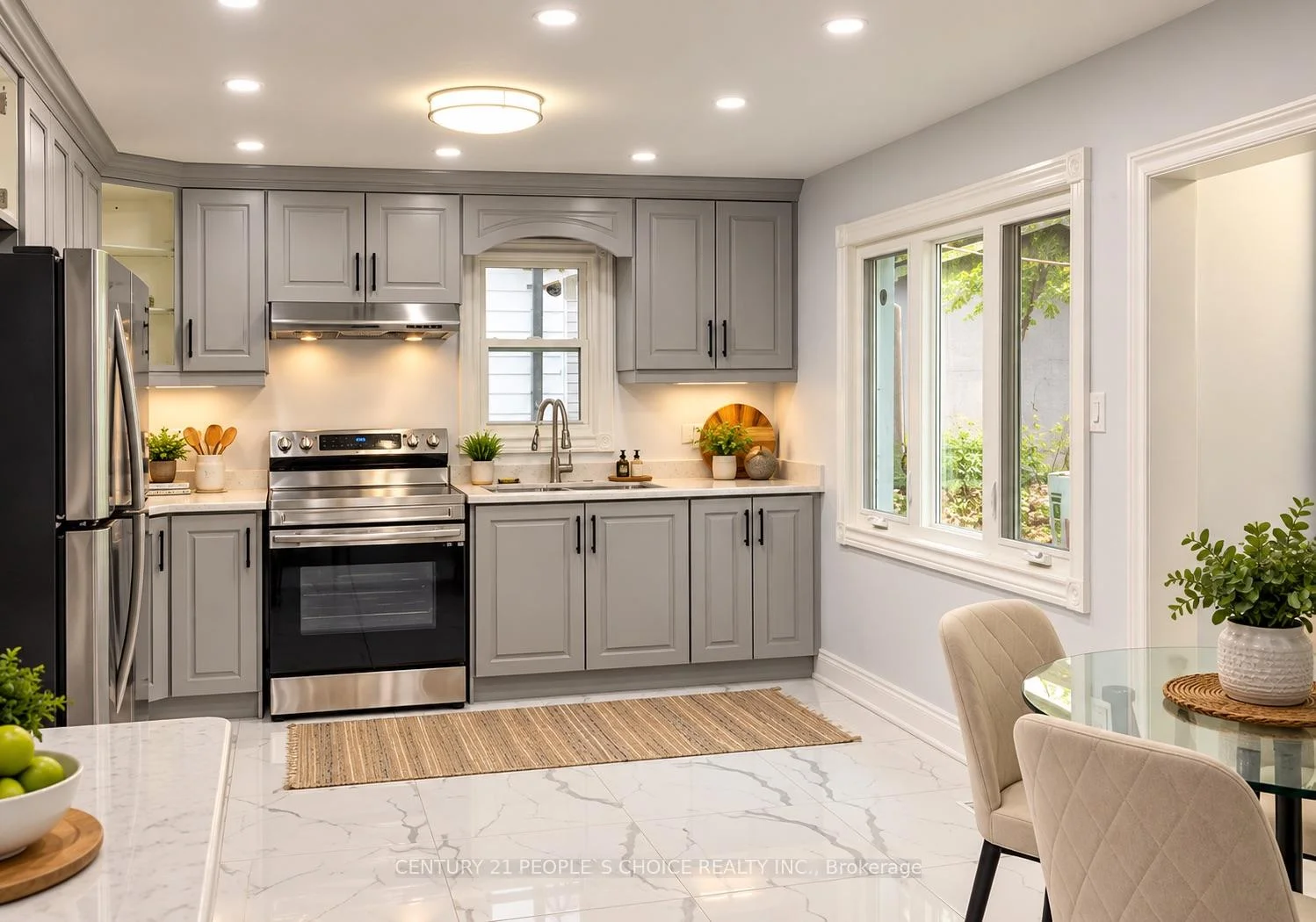 Photo 5 of 154 Simmons Street, Vaughan, Elder Mills — HOMEH