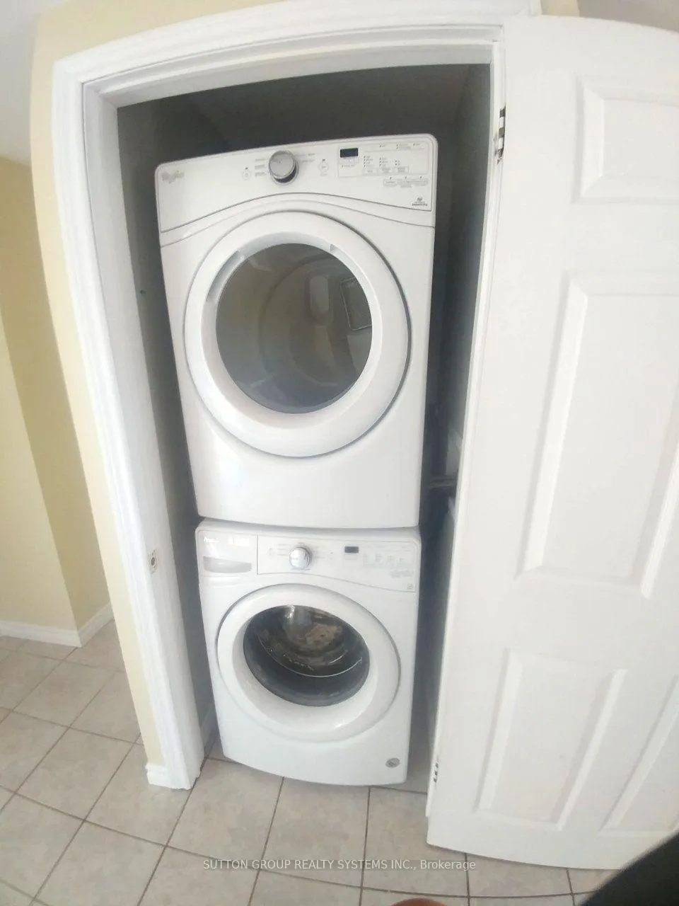 Photo 9 of Unit Upper, 36 Enfield Drive, Cambridge, Christopher-Champlain — HOMEH