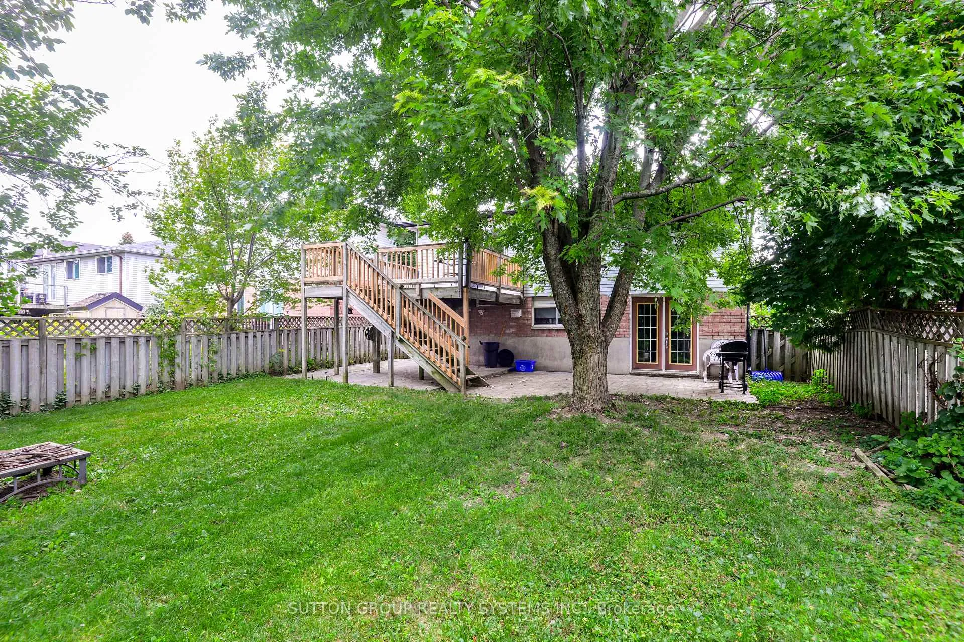Photo 10 of Unit Upper, 36 Enfield Drive, Cambridge, Christopher-Champlain — HOMEH
