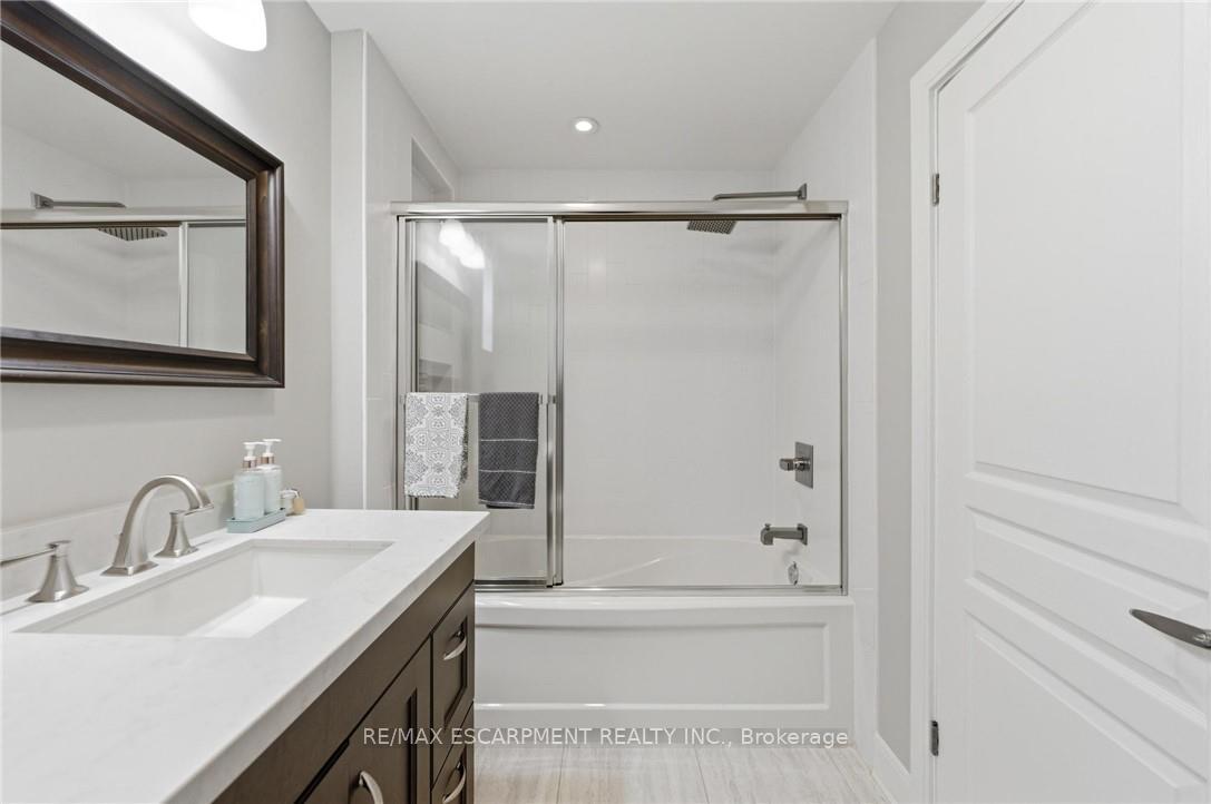 Photo 16 of 69 Nash Road S, Hamilton, Greenford — HOMEH