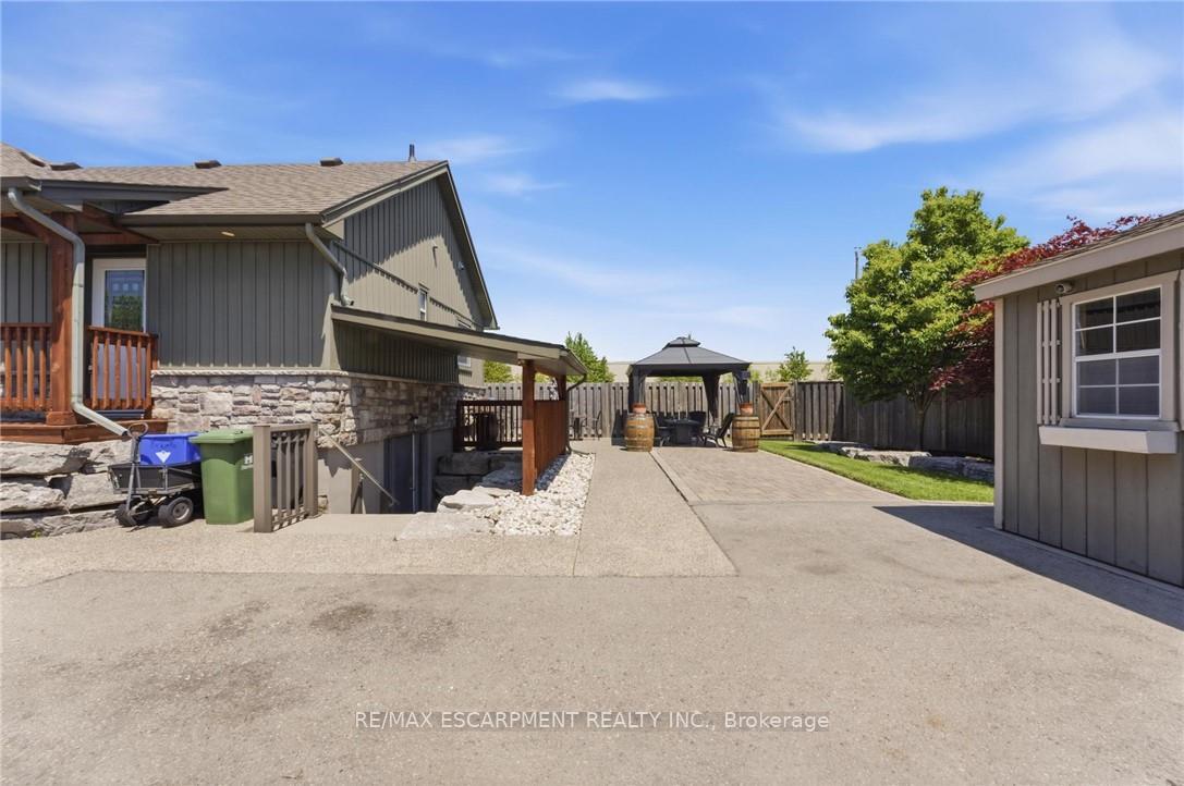 Photo 32 of 69 Nash Road S, Hamilton, Greenford — HOMEH