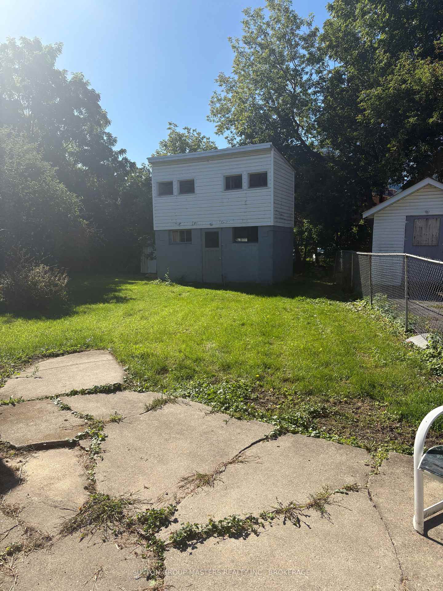 Photo 10 of 50 Elm Street, Kingston, East of Sir John A. Blvd — HOMEH