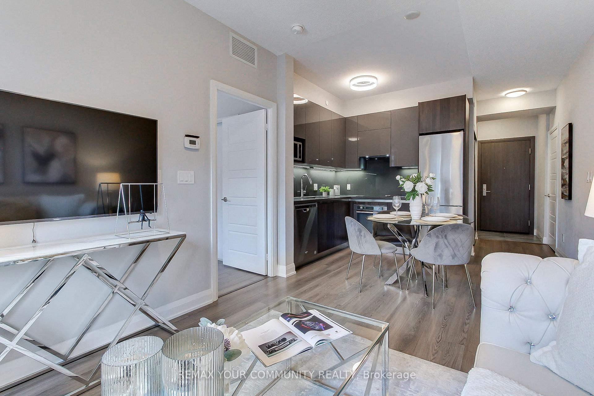 Photo 16 of Unit 307, 25 Water Walk Drive, Markham, Unionville — HOMEH
