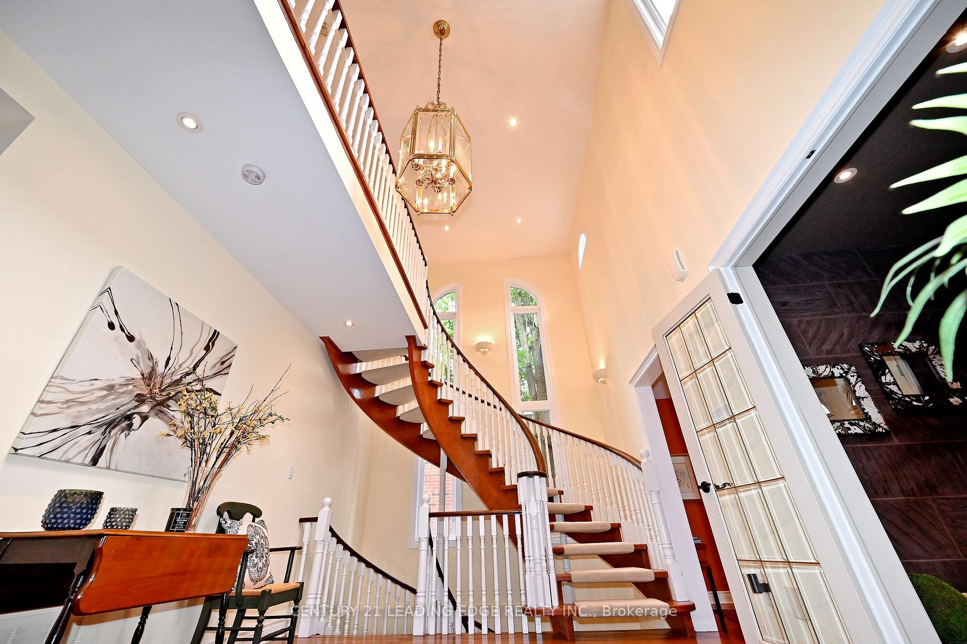 Photo 5 of 7 Normandale Road, Markham, Unionville — HOMEH