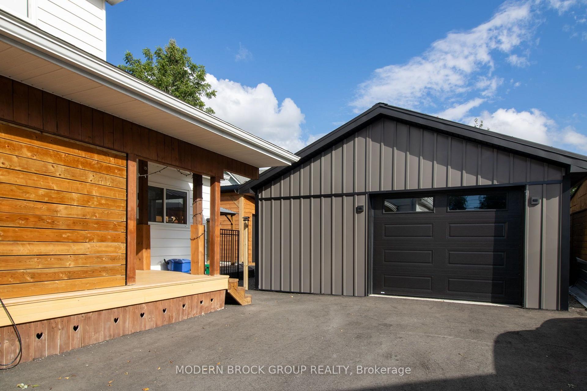 Photo 6 of 59 Schofield Avenue, Brockville, Brockville — HOMEH