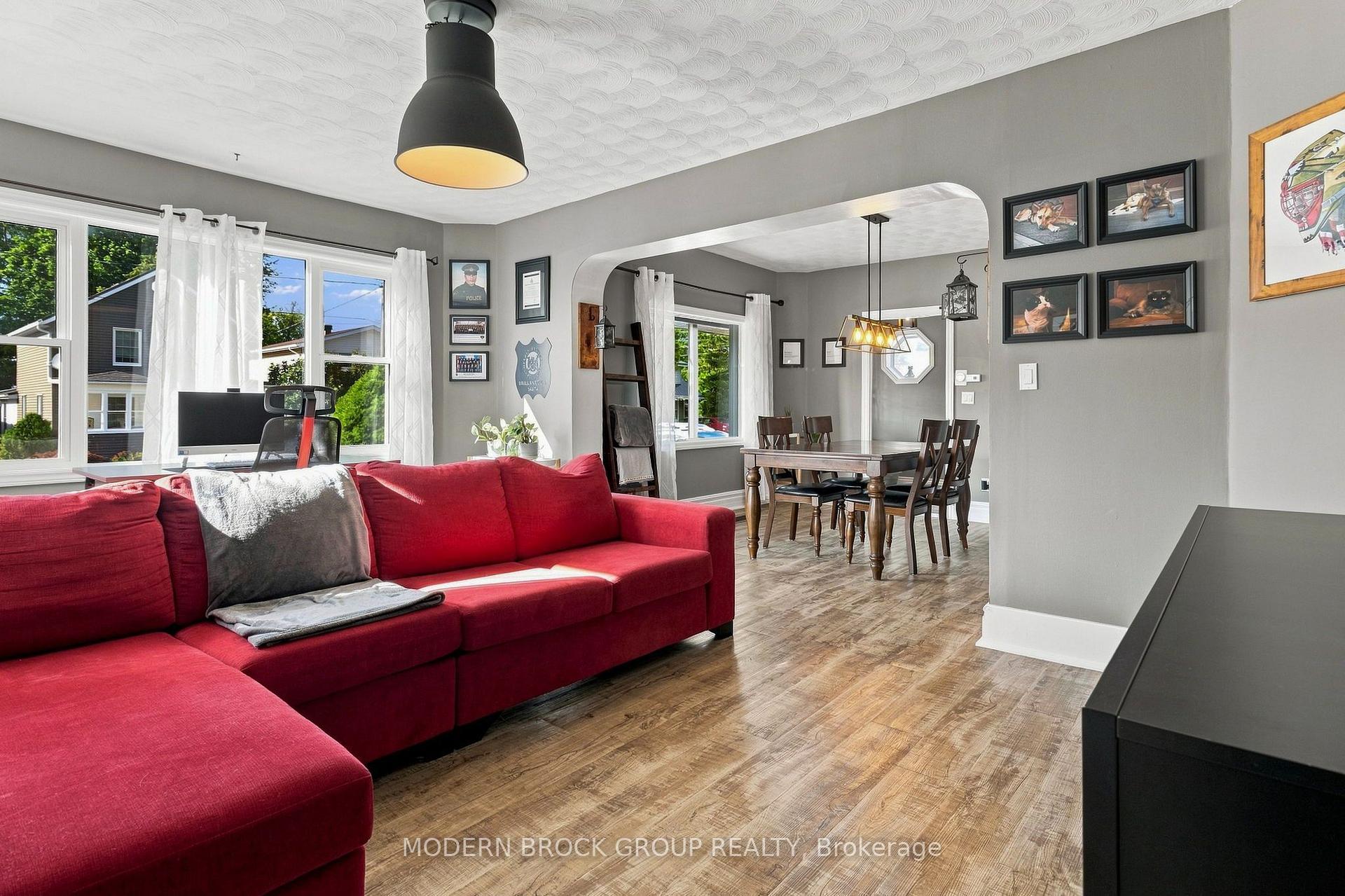 Photo 19 of 59 Schofield Avenue, Brockville, Brockville — HOMEH