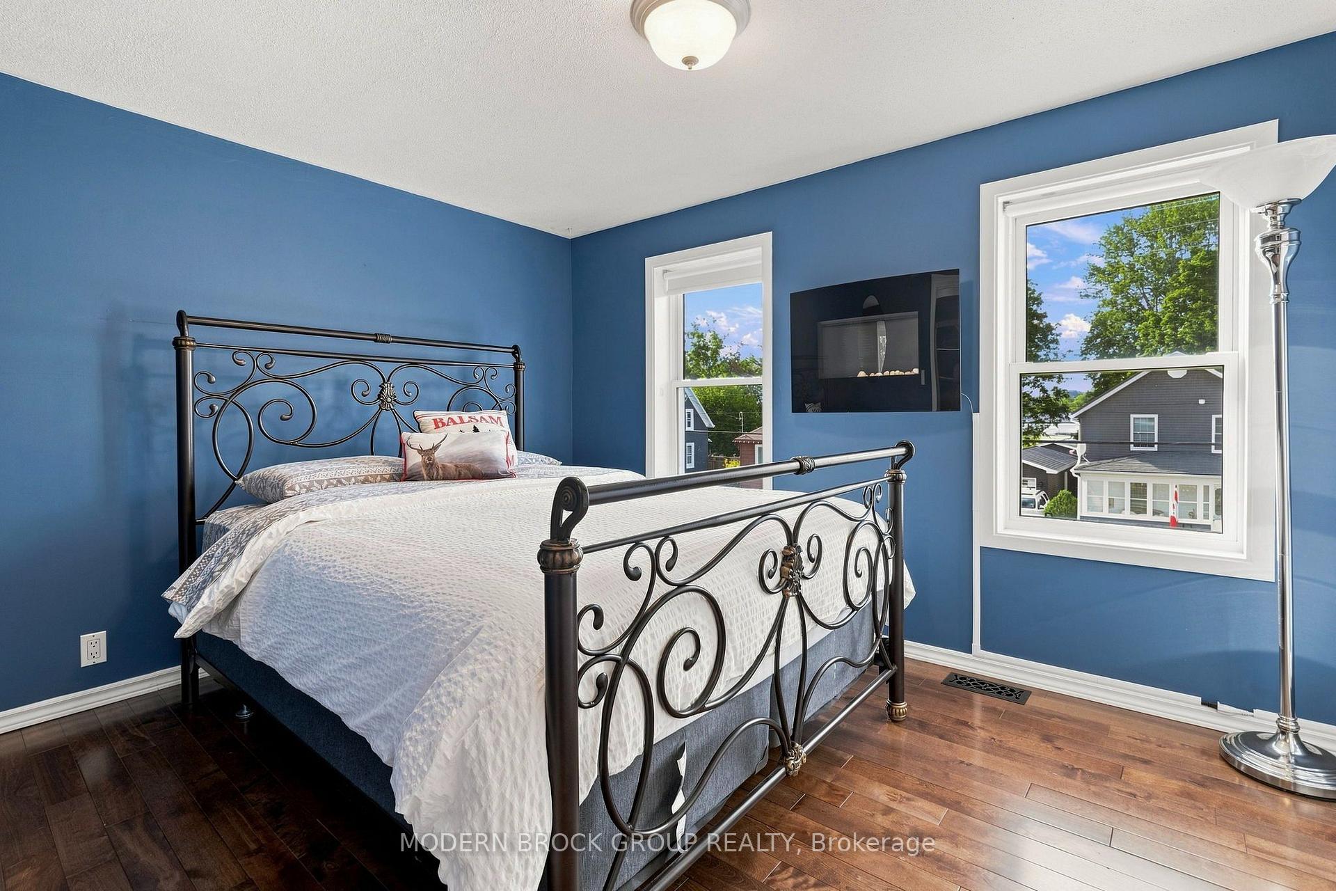 Photo 37 of 59 Schofield Avenue, Brockville, Brockville — HOMEH