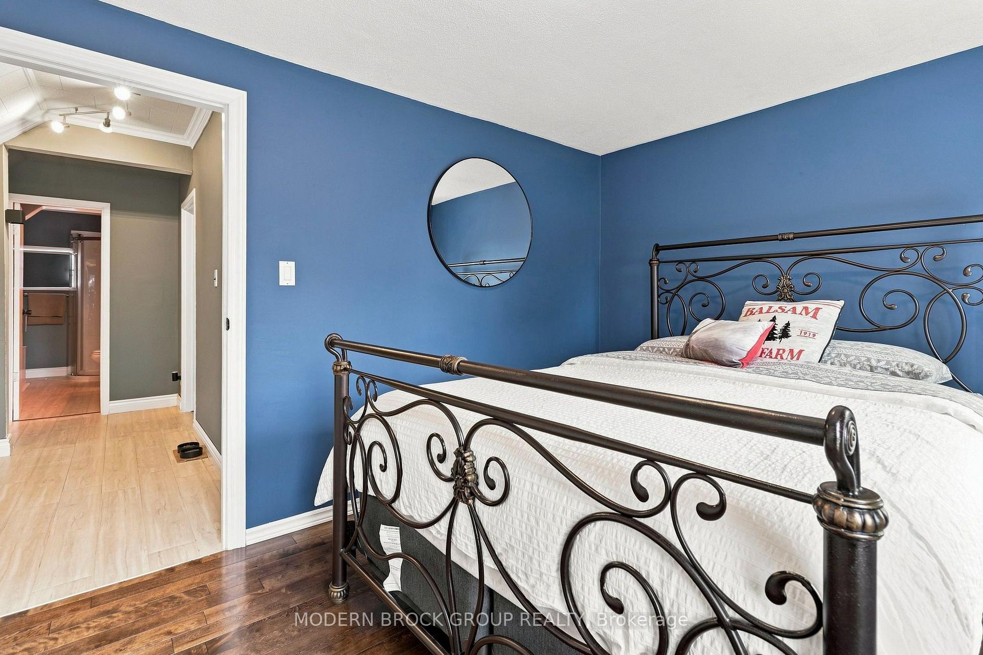 Photo 38 of 59 Schofield Avenue, Brockville, Brockville — HOMEH