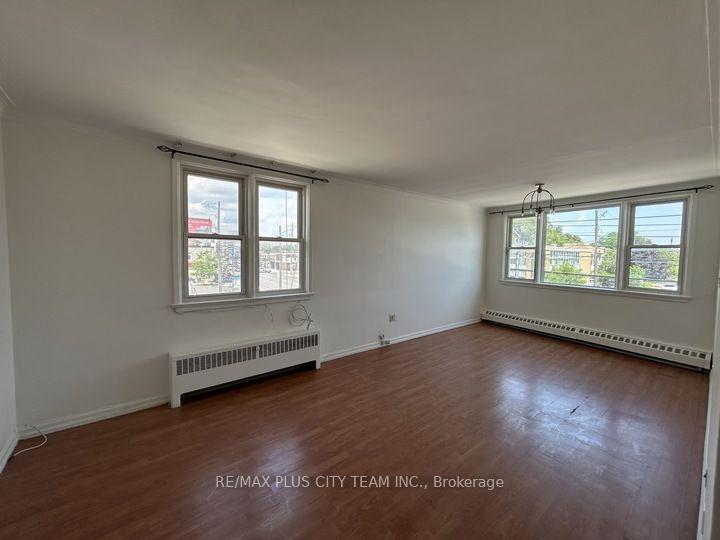 Photo 1 of Unit 1, 3432 Bathurst Street, Toronto, Englemount-Lawrence — HOMEH