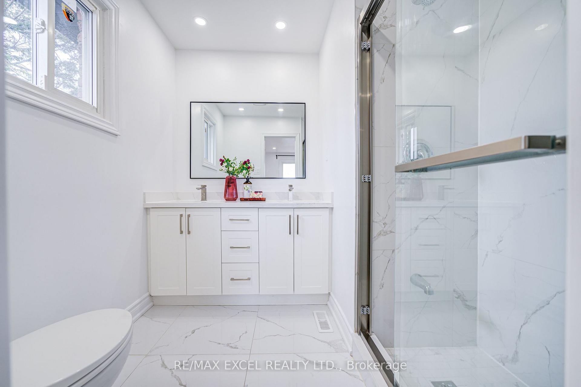 Photo 27 of 8 Simsbury Court, Markham, Milliken Mills West — HOMEH