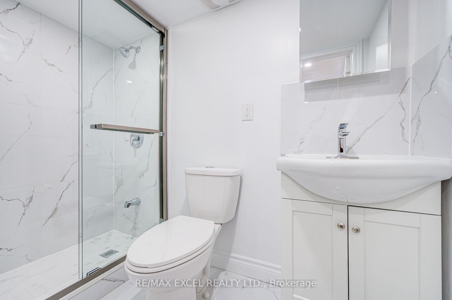 Photo 49 of 8 Simsbury Court, Markham, Milliken Mills West — HOMEH